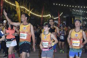 BIB: 22301, 21327, 15450
                            <button type="button" onclick="openModal(9492280)" class="btn btn-primary btn-sm float-right btn-popup" data-toggle="modal" data-target=".modal-high-quality">
                        <i class="fas fa-shopping-cart"></i> Add to Cart
                    </button>
                                            <button type="button" onclick="isThisMe(9492280, true)" class="btn btn-success btn-sm float-right btn-popup btn-isme hidden" data-toggle="tooltip" data-placement="bottom" title="นี่คือรูปของคุณใช่ไหม คลิกที่นี่เพื่อเอาเข้าอัลบั้ม">
                        <i class="fas fa-plus"></i> Add to album
                    </button>
                    <button type="button" onclick="isThisMe(9492280, false)" class="btn btn-warning btn-sm float-right btn-popup btn-isnotme hidden">
                        <i class="fas fa-ban"></i> Remove from album
                    </button>