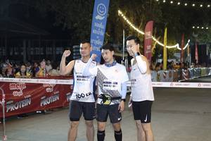 BIB: 100
                            <button type="button" onclick="openModal(8915991)" class="btn btn-primary btn-sm float-right btn-popup" data-toggle="modal" data-target=".modal-high-quality">
                        <i class="fas fa-shopping-cart"></i> Add to Cart
                    </button>
                                            <button type="button" onclick="isThisMe(8915991, true)" class="btn btn-success btn-sm float-right btn-popup btn-isme hidden" data-toggle="tooltip" data-placement="bottom" title="นี่คือรูปของคุณใช่ไหม คลิกที่นี่เพื่อเอาเข้าอัลบั้ม">
                        <i class="fas fa-plus"></i> Add to album
                    </button>
                    <button type="button" onclick="isThisMe(8915991, false)" class="btn btn-warning btn-sm float-right btn-popup btn-isnotme hidden">
                        <i class="fas fa-ban"></i> Remove from album
                    </button>