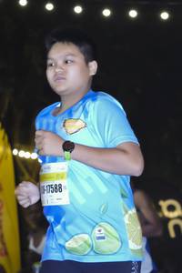 BIB: 102, 17588
                            <button type="button" onclick="openModal(9847282)" class="btn btn-primary btn-sm float-right btn-popup" data-toggle="modal" data-target=".modal-high-quality">
                        <i class="fas fa-shopping-cart"></i> Add to Cart
                    </button>
                                            <button type="button" onclick="isThisMe(9847282, true)" class="btn btn-success btn-sm float-right btn-popup btn-isme hidden" data-toggle="tooltip" data-placement="bottom" title="นี่คือรูปของคุณใช่ไหม คลิกที่นี่เพื่อเอาเข้าอัลบั้ม">
                        <i class="fas fa-plus"></i> Add to album
                    </button>
                    <button type="button" onclick="isThisMe(9847282, false)" class="btn btn-warning btn-sm float-right btn-popup btn-isnotme hidden">
                        <i class="fas fa-ban"></i> Remove from album
                    </button>