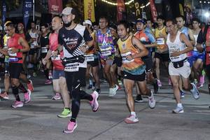 BIB: 400, 464, 757
                            <button type="button" onclick="openModal(9324126)" class="btn btn-primary btn-sm float-right btn-popup" data-toggle="modal" data-target=".modal-high-quality">
                        <i class="fas fa-shopping-cart"></i> Add to Cart
                    </button>
                                            <button type="button" onclick="isThisMe(9324126, true)" class="btn btn-success btn-sm float-right btn-popup btn-isme hidden" data-toggle="tooltip" data-placement="bottom" title="นี่คือรูปของคุณใช่ไหม คลิกที่นี่เพื่อเอาเข้าอัลบั้ม">
                        <i class="fas fa-plus"></i> Add to album
                    </button>
                    <button type="button" onclick="isThisMe(9324126, false)" class="btn btn-warning btn-sm float-right btn-popup btn-isnotme hidden">
                        <i class="fas fa-ban"></i> Remove from album
                    </button>