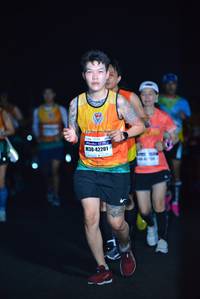 BIB: 42201
                            <button type="button" onclick="openModal(7747818)" class="btn btn-primary btn-sm float-right btn-popup" data-toggle="modal" data-target=".modal-high-quality">
                        <i class="fas fa-shopping-cart"></i> Add to Cart
                    </button>
                                            <button type="button" onclick="isThisMe(7747818, true)" class="btn btn-success btn-sm float-right btn-popup btn-isme hidden" data-toggle="tooltip" data-placement="bottom" title="นี่คือรูปของคุณใช่ไหม คลิกที่นี่เพื่อเอาเข้าอัลบั้ม">
                        <i class="fas fa-plus"></i> Add to album
                    </button>
                    <button type="button" onclick="isThisMe(7747818, false)" class="btn btn-warning btn-sm float-right btn-popup btn-isnotme hidden">
                        <i class="fas fa-ban"></i> Remove from album
                    </button>