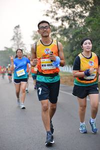 BIB: 1068, 0264
                            <button type="button" onclick="openModal(7403792)" class="btn btn-primary btn-sm float-right btn-popup" data-toggle="modal" data-target=".modal-high-quality">
                        <i class="fas fa-shopping-cart"></i> Add to Cart
                    </button>
                                            <button type="button" onclick="isThisMe(7403792, true)" class="btn btn-success btn-sm float-right btn-popup btn-isme hidden" data-toggle="tooltip" data-placement="bottom" title="นี่คือรูปของคุณใช่ไหม คลิกที่นี่เพื่อเอาเข้าอัลบั้ม">
                        <i class="fas fa-plus"></i> Add to album
                    </button>
                    <button type="button" onclick="isThisMe(7403792, false)" class="btn btn-warning btn-sm float-right btn-popup btn-isnotme hidden">
                        <i class="fas fa-ban"></i> Remove from album
                    </button>
