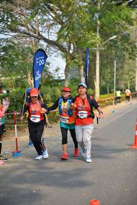 BIB: 100
                            <button type="button" onclick="openModal(7948103)" class="btn btn-primary btn-sm float-right btn-popup" data-toggle="modal" data-target=".modal-high-quality">
                        <i class="fas fa-shopping-cart"></i> Add to Cart
                    </button>
                                            <button type="button" onclick="isThisMe(7948103, true)" class="btn btn-success btn-sm float-right btn-popup btn-isme hidden" data-toggle="tooltip" data-placement="bottom" title="นี่คือรูปของคุณใช่ไหม คลิกที่นี่เพื่อเอาเข้าอัลบั้ม">
                        <i class="fas fa-plus"></i> Add to album
                    </button>
                    <button type="button" onclick="isThisMe(7948103, false)" class="btn btn-warning btn-sm float-right btn-popup btn-isnotme hidden">
                        <i class="fas fa-ban"></i> Remove from album
                    </button>