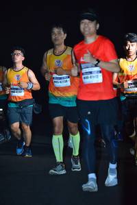 BIB: 42738, 42417, 416
                            <button type="button" onclick="openModal(7736562)" class="btn btn-primary btn-sm float-right btn-popup" data-toggle="modal" data-target=".modal-high-quality">
                        <i class="fas fa-shopping-cart"></i> Add to Cart
                    </button>
                                            <button type="button" onclick="isThisMe(7736562, true)" class="btn btn-success btn-sm float-right btn-popup btn-isme hidden" data-toggle="tooltip" data-placement="bottom" title="นี่คือรูปของคุณใช่ไหม คลิกที่นี่เพื่อเอาเข้าอัลบั้ม">
                        <i class="fas fa-plus"></i> Add to album
                    </button>
                    <button type="button" onclick="isThisMe(7736562, false)" class="btn btn-warning btn-sm float-right btn-popup btn-isnotme hidden">
                        <i class="fas fa-ban"></i> Remove from album
                    </button>