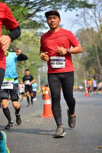 BIB: 42004, 40412
                            <button type="button" onclick="openModal(7944105)" class="btn btn-primary btn-sm float-right btn-popup" data-toggle="modal" data-target=".modal-high-quality">
                        <i class="fas fa-shopping-cart"></i> Add to Cart
                    </button>
                                            <button type="button" onclick="isThisMe(7944105, true)" class="btn btn-success btn-sm float-right btn-popup btn-isme hidden" data-toggle="tooltip" data-placement="bottom" title="นี่คือรูปของคุณใช่ไหม คลิกที่นี่เพื่อเอาเข้าอัลบั้ม">
                        <i class="fas fa-plus"></i> Add to album
                    </button>
                    <button type="button" onclick="isThisMe(7944105, false)" class="btn btn-warning btn-sm float-right btn-popup btn-isnotme hidden">
                        <i class="fas fa-ban"></i> Remove from album
                    </button>