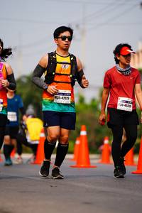 BIB: 45315, 42525
                            <button type="button" onclick="openModal(9051339)" class="btn btn-primary btn-sm float-right btn-popup" data-toggle="modal" data-target=".modal-high-quality">
                        <i class="fas fa-shopping-cart"></i> Add to Cart
                    </button>
                                            <button type="button" onclick="isThisMe(9051339, true)" class="btn btn-success btn-sm float-right btn-popup btn-isme hidden" data-toggle="tooltip" data-placement="bottom" title="นี่คือรูปของคุณใช่ไหม คลิกที่นี่เพื่อเอาเข้าอัลบั้ม">
                        <i class="fas fa-plus"></i> Add to album
                    </button>
                    <button type="button" onclick="isThisMe(9051339, false)" class="btn btn-warning btn-sm float-right btn-popup btn-isnotme hidden">
                        <i class="fas fa-ban"></i> Remove from album
                    </button>