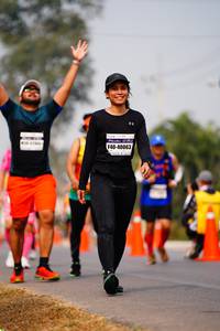 BIB: 40063
                            <button type="button" onclick="openModal(9051551)" class="btn btn-primary btn-sm float-right btn-popup" data-toggle="modal" data-target=".modal-high-quality">
                        <i class="fas fa-shopping-cart"></i> Add to Cart
                    </button>
                                            <button type="button" onclick="isThisMe(9051551, true)" class="btn btn-success btn-sm float-right btn-popup btn-isme hidden" data-toggle="tooltip" data-placement="bottom" title="นี่คือรูปของคุณใช่ไหม คลิกที่นี่เพื่อเอาเข้าอัลบั้ม">
                        <i class="fas fa-plus"></i> Add to album
                    </button>
                    <button type="button" onclick="isThisMe(9051551, false)" class="btn btn-warning btn-sm float-right btn-popup btn-isnotme hidden">
                        <i class="fas fa-ban"></i> Remove from album
                    </button>