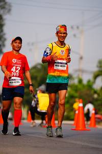 BIB: 48201, 195, 42195
                            <button type="button" onclick="openModal(9009884)" class="btn btn-primary btn-sm float-right btn-popup" data-toggle="modal" data-target=".modal-high-quality">
                        <i class="fas fa-shopping-cart"></i> Add to Cart
                    </button>
                                            <button type="button" onclick="isThisMe(9009884, true)" class="btn btn-success btn-sm float-right btn-popup btn-isme hidden" data-toggle="tooltip" data-placement="bottom" title="นี่คือรูปของคุณใช่ไหม คลิกที่นี่เพื่อเอาเข้าอัลบั้ม">
                        <i class="fas fa-plus"></i> Add to album
                    </button>
                    <button type="button" onclick="isThisMe(9009884, false)" class="btn btn-warning btn-sm float-right btn-popup btn-isnotme hidden">
                        <i class="fas fa-ban"></i> Remove from album
                    </button>