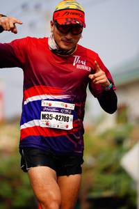 BIB: 42195, 42708
                            <button type="button" onclick="openModal(9050681)" class="btn btn-primary btn-sm float-right btn-popup" data-toggle="modal" data-target=".modal-high-quality">
                        <i class="fas fa-shopping-cart"></i> Add to Cart
                    </button>
                                            <button type="button" onclick="isThisMe(9050681, true)" class="btn btn-success btn-sm float-right btn-popup btn-isme hidden" data-toggle="tooltip" data-placement="bottom" title="นี่คือรูปของคุณใช่ไหม คลิกที่นี่เพื่อเอาเข้าอัลบั้ม">
                        <i class="fas fa-plus"></i> Add to album
                    </button>
                    <button type="button" onclick="isThisMe(9050681, false)" class="btn btn-warning btn-sm float-right btn-popup btn-isnotme hidden">
                        <i class="fas fa-ban"></i> Remove from album
                    </button>