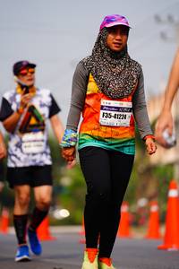 BIB: 1215, 41224
                            <button type="button" onclick="openModal(9052267)" class="btn btn-primary btn-sm float-right btn-popup" data-toggle="modal" data-target=".modal-high-quality">
                        <i class="fas fa-shopping-cart"></i> Add to Cart
                    </button>
                                            <button type="button" onclick="isThisMe(9052267, true)" class="btn btn-success btn-sm float-right btn-popup btn-isme hidden" data-toggle="tooltip" data-placement="bottom" title="นี่คือรูปของคุณใช่ไหม คลิกที่นี่เพื่อเอาเข้าอัลบั้ม">
                        <i class="fas fa-plus"></i> Add to album
                    </button>
                    <button type="button" onclick="isThisMe(9052267, false)" class="btn btn-warning btn-sm float-right btn-popup btn-isnotme hidden">
                        <i class="fas fa-ban"></i> Remove from album
                    </button>