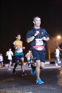 BIB: 1920
                            <button type="button" onclick="openModal(9417294)" class="btn btn-primary btn-sm float-right btn-popup" data-toggle="modal" data-target=".modal-high-quality">
                        <i class="fas fa-shopping-cart"></i> Add to Cart
                    </button>
                                            <button type="button" onclick="isThisMe(9417294, true)" class="btn btn-success btn-sm float-right btn-popup btn-isme hidden" data-toggle="tooltip" data-placement="bottom" title="นี่คือรูปของคุณใช่ไหม คลิกที่นี่เพื่อเอาเข้าอัลบั้ม">
                        <i class="fas fa-plus"></i> Add to album
                    </button>
                    <button type="button" onclick="isThisMe(9417294, false)" class="btn btn-warning btn-sm float-right btn-popup btn-isnotme hidden">
                        <i class="fas fa-ban"></i> Remove from album
                    </button>