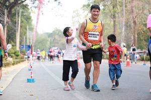 BIB: 45891
                            <button type="button" onclick="openModal(8263506)" class="btn btn-primary btn-sm float-right btn-popup" data-toggle="modal" data-target=".modal-high-quality">
                        <i class="fas fa-shopping-cart"></i> Add to Cart
                    </button>
                                            <button type="button" onclick="isThisMe(8263506, true)" class="btn btn-success btn-sm float-right btn-popup btn-isme hidden" data-toggle="tooltip" data-placement="bottom" title="นี่คือรูปของคุณใช่ไหม คลิกที่นี่เพื่อเอาเข้าอัลบั้ม">
                        <i class="fas fa-plus"></i> Add to album
                    </button>
                    <button type="button" onclick="isThisMe(8263506, false)" class="btn btn-warning btn-sm float-right btn-popup btn-isnotme hidden">
                        <i class="fas fa-ban"></i> Remove from album
                    </button>