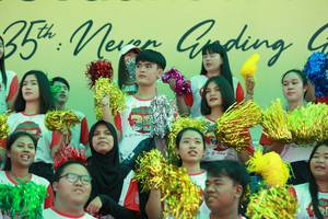 BIB: 
                            <button type="button" onclick="openModal(8282372)" class="btn btn-primary btn-sm float-right btn-popup" data-toggle="modal" data-target=".modal-high-quality">
                        <i class="fas fa-shopping-cart"></i> Add to Cart
                    </button>
                                            <button type="button" onclick="isThisMe(8282372, true)" class="btn btn-success btn-sm float-right btn-popup btn-isme hidden" data-toggle="tooltip" data-placement="bottom" title="นี่คือรูปของคุณใช่ไหม คลิกที่นี่เพื่อเอาเข้าอัลบั้ม">
                        <i class="fas fa-plus"></i> Add to album
                    </button>
                    <button type="button" onclick="isThisMe(8282372, false)" class="btn btn-warning btn-sm float-right btn-popup btn-isnotme hidden">
                        <i class="fas fa-ban"></i> Remove from album
                    </button>