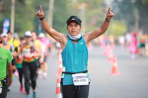 BIB: 45757
                            <button type="button" onclick="openModal(10368829)" class="btn btn-primary btn-sm float-right btn-popup" data-toggle="modal" data-target=".modal-high-quality">
                        <i class="fas fa-shopping-cart"></i> Add to Cart
                    </button>
                                            <button type="button" onclick="isThisMe(10368829, true)" class="btn btn-success btn-sm float-right btn-popup btn-isme hidden" data-toggle="tooltip" data-placement="bottom" title="นี่คือรูปของคุณใช่ไหม คลิกที่นี่เพื่อเอาเข้าอัลบั้ม">
                        <i class="fas fa-plus"></i> Add to album
                    </button>
                    <button type="button" onclick="isThisMe(10368829, false)" class="btn btn-warning btn-sm float-right btn-popup btn-isnotme hidden">
                        <i class="fas fa-ban"></i> Remove from album
                    </button>