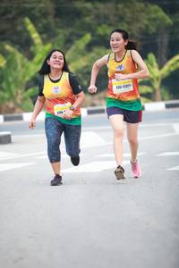 BIB: 42195, 45237
                            <button type="button" onclick="openModal(7488194)" class="btn btn-primary btn-sm float-right btn-popup" data-toggle="modal" data-target=".modal-high-quality">
                        <i class="fas fa-shopping-cart"></i> Add to Cart
                    </button>
                                            <button type="button" onclick="isThisMe(7488194, true)" class="btn btn-success btn-sm float-right btn-popup btn-isme hidden" data-toggle="tooltip" data-placement="bottom" title="นี่คือรูปของคุณใช่ไหม คลิกที่นี่เพื่อเอาเข้าอัลบั้ม">
                        <i class="fas fa-plus"></i> Add to album
                    </button>
                    <button type="button" onclick="isThisMe(7488194, false)" class="btn btn-warning btn-sm float-right btn-popup btn-isnotme hidden">
                        <i class="fas fa-ban"></i> Remove from album
                    </button>