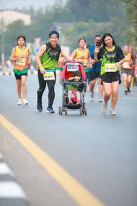 BIB: 121952, 42875
                            <button type="button" onclick="openModal(8131293)" class="btn btn-primary btn-sm float-right btn-popup" data-toggle="modal" data-target=".modal-high-quality">
                        <i class="fas fa-shopping-cart"></i> Add to Cart
                    </button>
                                            <button type="button" onclick="isThisMe(8131293, true)" class="btn btn-success btn-sm float-right btn-popup btn-isme hidden" data-toggle="tooltip" data-placement="bottom" title="นี่คือรูปของคุณใช่ไหม คลิกที่นี่เพื่อเอาเข้าอัลบั้ม">
                        <i class="fas fa-plus"></i> Add to album
                    </button>
                    <button type="button" onclick="isThisMe(8131293, false)" class="btn btn-warning btn-sm float-right btn-popup btn-isnotme hidden">
                        <i class="fas fa-ban"></i> Remove from album
                    </button>