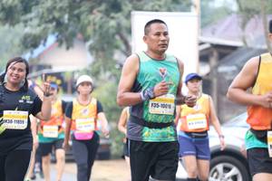 BIB: 10016, 11859
                            <button type="button" onclick="openModal(9501187)" class="btn btn-primary btn-sm float-right btn-popup" data-toggle="modal" data-target=".modal-high-quality">
                        <i class="fas fa-shopping-cart"></i> Add to Cart
                    </button>
                                            <button type="button" onclick="isThisMe(9501187, true)" class="btn btn-success btn-sm float-right btn-popup btn-isme hidden" data-toggle="tooltip" data-placement="bottom" title="นี่คือรูปของคุณใช่ไหม คลิกที่นี่เพื่อเอาเข้าอัลบั้ม">
                        <i class="fas fa-plus"></i> Add to album
                    </button>
                    <button type="button" onclick="isThisMe(9501187, false)" class="btn btn-warning btn-sm float-right btn-popup btn-isnotme hidden">
                        <i class="fas fa-ban"></i> Remove from album
                    </button>