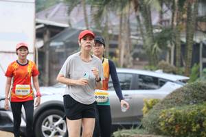 BIB: 1650, 15061
                            <button type="button" onclick="openModal(9493073)" class="btn btn-primary btn-sm float-right btn-popup" data-toggle="modal" data-target=".modal-high-quality">
                        <i class="fas fa-shopping-cart"></i> Add to Cart
                    </button>
                                            <button type="button" onclick="isThisMe(9493073, true)" class="btn btn-success btn-sm float-right btn-popup btn-isme hidden" data-toggle="tooltip" data-placement="bottom" title="นี่คือรูปของคุณใช่ไหม คลิกที่นี่เพื่อเอาเข้าอัลบั้ม">
                        <i class="fas fa-plus"></i> Add to album
                    </button>
                    <button type="button" onclick="isThisMe(9493073, false)" class="btn btn-warning btn-sm float-right btn-popup btn-isnotme hidden">
                        <i class="fas fa-ban"></i> Remove from album
                    </button>