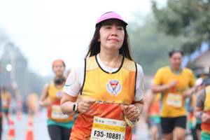 BIB: 10881
                            <button type="button" onclick="openModal(9494240)" class="btn btn-primary btn-sm float-right btn-popup" data-toggle="modal" data-target=".modal-high-quality">
                        <i class="fas fa-shopping-cart"></i> Add to Cart
                    </button>
                                            <button type="button" onclick="isThisMe(9494240, true)" class="btn btn-success btn-sm float-right btn-popup btn-isme hidden" data-toggle="tooltip" data-placement="bottom" title="นี่คือรูปของคุณใช่ไหม คลิกที่นี่เพื่อเอาเข้าอัลบั้ม">
                        <i class="fas fa-plus"></i> Add to album
                    </button>
                    <button type="button" onclick="isThisMe(9494240, false)" class="btn btn-warning btn-sm float-right btn-popup btn-isnotme hidden">
                        <i class="fas fa-ban"></i> Remove from album
                    </button>