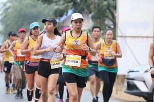 BIB: 10616, 1506
                            <button type="button" onclick="openModal(9493586)" class="btn btn-primary btn-sm float-right btn-popup" data-toggle="modal" data-target=".modal-high-quality">
                        <i class="fas fa-shopping-cart"></i> Add to Cart
                    </button>
                                            <button type="button" onclick="isThisMe(9493586, true)" class="btn btn-success btn-sm float-right btn-popup btn-isme hidden" data-toggle="tooltip" data-placement="bottom" title="นี่คือรูปของคุณใช่ไหม คลิกที่นี่เพื่อเอาเข้าอัลบั้ม">
                        <i class="fas fa-plus"></i> Add to album
                    </button>
                    <button type="button" onclick="isThisMe(9493586, false)" class="btn btn-warning btn-sm float-right btn-popup btn-isnotme hidden">
                        <i class="fas fa-ban"></i> Remove from album
                    </button>