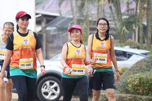 BIB: 10369, 11442, 10410
                            <button type="button" onclick="openModal(9501868)" class="btn btn-primary btn-sm float-right btn-popup" data-toggle="modal" data-target=".modal-high-quality">
                        <i class="fas fa-shopping-cart"></i> Add to Cart
                    </button>
                                            <button type="button" onclick="isThisMe(9501868, true)" class="btn btn-success btn-sm float-right btn-popup btn-isme hidden" data-toggle="tooltip" data-placement="bottom" title="นี่คือรูปของคุณใช่ไหม คลิกที่นี่เพื่อเอาเข้าอัลบั้ม">
                        <i class="fas fa-plus"></i> Add to album
                    </button>
                    <button type="button" onclick="isThisMe(9501868, false)" class="btn btn-warning btn-sm float-right btn-popup btn-isnotme hidden">
                        <i class="fas fa-ban"></i> Remove from album
                    </button>