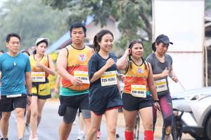 BIB: 11826, 15363, 15605, 10105
                            <button type="button" onclick="openModal(9501769)" class="btn btn-primary btn-sm float-right btn-popup" data-toggle="modal" data-target=".modal-high-quality">
                        <i class="fas fa-shopping-cart"></i> Add to Cart
                    </button>
                                            <button type="button" onclick="isThisMe(9501769, true)" class="btn btn-success btn-sm float-right btn-popup btn-isme hidden" data-toggle="tooltip" data-placement="bottom" title="นี่คือรูปของคุณใช่ไหม คลิกที่นี่เพื่อเอาเข้าอัลบั้ม">
                        <i class="fas fa-plus"></i> Add to album
                    </button>
                    <button type="button" onclick="isThisMe(9501769, false)" class="btn btn-warning btn-sm float-right btn-popup btn-isnotme hidden">
                        <i class="fas fa-ban"></i> Remove from album
                    </button>