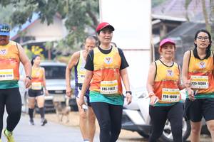 BIB: 10369, 11442, 10410
                            <button type="button" onclick="openModal(9501864)" class="btn btn-primary btn-sm float-right btn-popup" data-toggle="modal" data-target=".modal-high-quality">
                        <i class="fas fa-shopping-cart"></i> Add to Cart
                    </button>
                                            <button type="button" onclick="isThisMe(9501864, true)" class="btn btn-success btn-sm float-right btn-popup btn-isme hidden" data-toggle="tooltip" data-placement="bottom" title="นี่คือรูปของคุณใช่ไหม คลิกที่นี่เพื่อเอาเข้าอัลบั้ม">
                        <i class="fas fa-plus"></i> Add to album
                    </button>
                    <button type="button" onclick="isThisMe(9501864, false)" class="btn btn-warning btn-sm float-right btn-popup btn-isnotme hidden">
                        <i class="fas fa-ban"></i> Remove from album
                    </button>