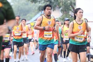 BIB: 11782, 10132, 0601
                            <button type="button" onclick="openModal(9501123)" class="btn btn-primary btn-sm float-right btn-popup" data-toggle="modal" data-target=".modal-high-quality">
                        <i class="fas fa-shopping-cart"></i> Add to Cart
                    </button>
                                            <button type="button" onclick="isThisMe(9501123, true)" class="btn btn-success btn-sm float-right btn-popup btn-isme hidden" data-toggle="tooltip" data-placement="bottom" title="นี่คือรูปของคุณใช่ไหม คลิกที่นี่เพื่อเอาเข้าอัลบั้ม">
                        <i class="fas fa-plus"></i> Add to album
                    </button>
                    <button type="button" onclick="isThisMe(9501123, false)" class="btn btn-warning btn-sm float-right btn-popup btn-isnotme hidden">
                        <i class="fas fa-ban"></i> Remove from album
                    </button>