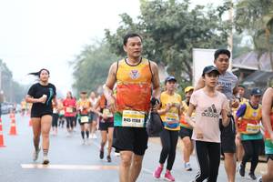 BIB: 11168
                            <button type="button" onclick="openModal(9493934)" class="btn btn-primary btn-sm float-right btn-popup" data-toggle="modal" data-target=".modal-high-quality">
                        <i class="fas fa-shopping-cart"></i> Add to Cart
                    </button>
                                            <button type="button" onclick="isThisMe(9493934, true)" class="btn btn-success btn-sm float-right btn-popup btn-isme hidden" data-toggle="tooltip" data-placement="bottom" title="นี่คือรูปของคุณใช่ไหม คลิกที่นี่เพื่อเอาเข้าอัลบั้ม">
                        <i class="fas fa-plus"></i> Add to album
                    </button>
                    <button type="button" onclick="isThisMe(9493934, false)" class="btn btn-warning btn-sm float-right btn-popup btn-isnotme hidden">
                        <i class="fas fa-ban"></i> Remove from album
                    </button>