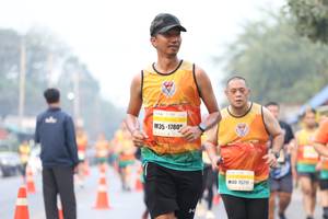 BIB: 17805, 15711
                            <button type="button" onclick="openModal(9501468)" class="btn btn-primary btn-sm float-right btn-popup" data-toggle="modal" data-target=".modal-high-quality">
                        <i class="fas fa-shopping-cart"></i> Add to Cart
                    </button>
                                            <button type="button" onclick="isThisMe(9501468, true)" class="btn btn-success btn-sm float-right btn-popup btn-isme hidden" data-toggle="tooltip" data-placement="bottom" title="นี่คือรูปของคุณใช่ไหม คลิกที่นี่เพื่อเอาเข้าอัลบั้ม">
                        <i class="fas fa-plus"></i> Add to album
                    </button>
                    <button type="button" onclick="isThisMe(9501468, false)" class="btn btn-warning btn-sm float-right btn-popup btn-isnotme hidden">
                        <i class="fas fa-ban"></i> Remove from album
                    </button>