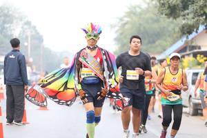 BIB: 140, 10041, 1642, 155
                            <button type="button" onclick="openModal(9501385)" class="btn btn-primary btn-sm float-right btn-popup" data-toggle="modal" data-target=".modal-high-quality">
                        <i class="fas fa-shopping-cart"></i> Add to Cart
                    </button>
                                            <button type="button" onclick="isThisMe(9501385, true)" class="btn btn-success btn-sm float-right btn-popup btn-isme hidden" data-toggle="tooltip" data-placement="bottom" title="นี่คือรูปของคุณใช่ไหม คลิกที่นี่เพื่อเอาเข้าอัลบั้ม">
                        <i class="fas fa-plus"></i> Add to album
                    </button>
                    <button type="button" onclick="isThisMe(9501385, false)" class="btn btn-warning btn-sm float-right btn-popup btn-isnotme hidden">
                        <i class="fas fa-ban"></i> Remove from album
                    </button>