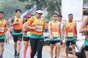 BIB: 16777, 1615, 1120
                            <button type="button" onclick="openModal(9493117)" class="btn btn-primary btn-sm float-right btn-popup" data-toggle="modal" data-target=".modal-high-quality">
                        <i class="fas fa-shopping-cart"></i> Add to Cart
                    </button>
                                            <button type="button" onclick="isThisMe(9493117, true)" class="btn btn-success btn-sm float-right btn-popup btn-isme hidden" data-toggle="tooltip" data-placement="bottom" title="นี่คือรูปของคุณใช่ไหม คลิกที่นี่เพื่อเอาเข้าอัลบั้ม">
                        <i class="fas fa-plus"></i> Add to album
                    </button>
                    <button type="button" onclick="isThisMe(9493117, false)" class="btn btn-warning btn-sm float-right btn-popup btn-isnotme hidden">
                        <i class="fas fa-ban"></i> Remove from album
                    </button>