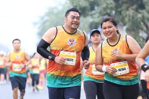 BIB: 100, 16372, 16164
                            <button type="button" onclick="openModal(9501891)" class="btn btn-primary btn-sm float-right btn-popup" data-toggle="modal" data-target=".modal-high-quality">
                        <i class="fas fa-shopping-cart"></i> Add to Cart
                    </button>
                                            <button type="button" onclick="isThisMe(9501891, true)" class="btn btn-success btn-sm float-right btn-popup btn-isme hidden" data-toggle="tooltip" data-placement="bottom" title="นี่คือรูปของคุณใช่ไหม คลิกที่นี่เพื่อเอาเข้าอัลบั้ม">
                        <i class="fas fa-plus"></i> Add to album
                    </button>
                    <button type="button" onclick="isThisMe(9501891, false)" class="btn btn-warning btn-sm float-right btn-popup btn-isnotme hidden">
                        <i class="fas fa-ban"></i> Remove from album
                    </button>