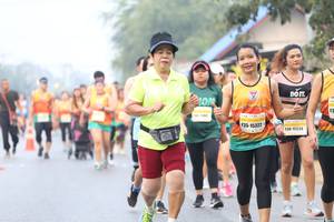 BIB: 15322, 15534
                            <button type="button" onclick="openModal(9501669)" class="btn btn-primary btn-sm float-right btn-popup" data-toggle="modal" data-target=".modal-high-quality">
                        <i class="fas fa-shopping-cart"></i> Add to Cart
                    </button>
                                            <button type="button" onclick="isThisMe(9501669, true)" class="btn btn-success btn-sm float-right btn-popup btn-isme hidden" data-toggle="tooltip" data-placement="bottom" title="นี่คือรูปของคุณใช่ไหม คลิกที่นี่เพื่อเอาเข้าอัลบั้ม">
                        <i class="fas fa-plus"></i> Add to album
                    </button>
                    <button type="button" onclick="isThisMe(9501669, false)" class="btn btn-warning btn-sm float-right btn-popup btn-isnotme hidden">
                        <i class="fas fa-ban"></i> Remove from album
                    </button>