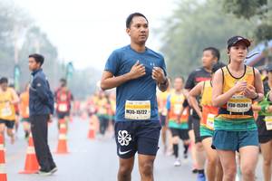 BIB: 15394, 15722
                            <button type="button" onclick="openModal(9502022)" class="btn btn-primary btn-sm float-right btn-popup" data-toggle="modal" data-target=".modal-high-quality">
                        <i class="fas fa-shopping-cart"></i> Add to Cart
                    </button>
                                            <button type="button" onclick="isThisMe(9502022, true)" class="btn btn-success btn-sm float-right btn-popup btn-isme hidden" data-toggle="tooltip" data-placement="bottom" title="นี่คือรูปของคุณใช่ไหม คลิกที่นี่เพื่อเอาเข้าอัลบั้ม">
                        <i class="fas fa-plus"></i> Add to album
                    </button>
                    <button type="button" onclick="isThisMe(9502022, false)" class="btn btn-warning btn-sm float-right btn-popup btn-isnotme hidden">
                        <i class="fas fa-ban"></i> Remove from album
                    </button>