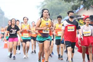 BIB: 16350, 17085, 16500
                            <button type="button" onclick="openModal(9501712)" class="btn btn-primary btn-sm float-right btn-popup" data-toggle="modal" data-target=".modal-high-quality">
                        <i class="fas fa-shopping-cart"></i> Add to Cart
                    </button>
                                            <button type="button" onclick="isThisMe(9501712, true)" class="btn btn-success btn-sm float-right btn-popup btn-isme hidden" data-toggle="tooltip" data-placement="bottom" title="นี่คือรูปของคุณใช่ไหม คลิกที่นี่เพื่อเอาเข้าอัลบั้ม">
                        <i class="fas fa-plus"></i> Add to album
                    </button>
                    <button type="button" onclick="isThisMe(9501712, false)" class="btn btn-warning btn-sm float-right btn-popup btn-isnotme hidden">
                        <i class="fas fa-ban"></i> Remove from album
                    </button>