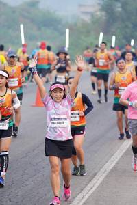 BIB: 40501, 40149, 0262
                            <button type="button" onclick="openModal(7430902)" class="btn btn-primary btn-sm float-right btn-popup" data-toggle="modal" data-target=".modal-high-quality">
                        <i class="fas fa-shopping-cart"></i> Add to Cart
                    </button>
                                            <button type="button" onclick="isThisMe(7430902, true)" class="btn btn-success btn-sm float-right btn-popup btn-isme hidden" data-toggle="tooltip" data-placement="bottom" title="นี่คือรูปของคุณใช่ไหม คลิกที่นี่เพื่อเอาเข้าอัลบั้ม">
                        <i class="fas fa-plus"></i> Add to album
                    </button>
                    <button type="button" onclick="isThisMe(7430902, false)" class="btn btn-warning btn-sm float-right btn-popup btn-isnotme hidden">
                        <i class="fas fa-ban"></i> Remove from album
                    </button>