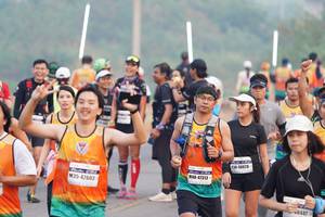 BIB: 40028, 41313, 42603, 0447
                            <button type="button" onclick="openModal(7515369)" class="btn btn-primary btn-sm float-right btn-popup" data-toggle="modal" data-target=".modal-high-quality">
                        <i class="fas fa-shopping-cart"></i> Add to Cart
                    </button>
                                            <button type="button" onclick="isThisMe(7515369, true)" class="btn btn-success btn-sm float-right btn-popup btn-isme hidden" data-toggle="tooltip" data-placement="bottom" title="นี่คือรูปของคุณใช่ไหม คลิกที่นี่เพื่อเอาเข้าอัลบั้ม">
                        <i class="fas fa-plus"></i> Add to album
                    </button>
                    <button type="button" onclick="isThisMe(7515369, false)" class="btn btn-warning btn-sm float-right btn-popup btn-isnotme hidden">
                        <i class="fas fa-ban"></i> Remove from album
                    </button>