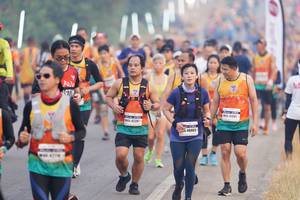BIB: 41581, 42287, 48083
                            <button type="button" onclick="openModal(7509978)" class="btn btn-primary btn-sm float-right btn-popup" data-toggle="modal" data-target=".modal-high-quality">
                        <i class="fas fa-shopping-cart"></i> Add to Cart
                    </button>
                                            <button type="button" onclick="isThisMe(7509978, true)" class="btn btn-success btn-sm float-right btn-popup btn-isme hidden" data-toggle="tooltip" data-placement="bottom" title="นี่คือรูปของคุณใช่ไหม คลิกที่นี่เพื่อเอาเข้าอัลบั้ม">
                        <i class="fas fa-plus"></i> Add to album
                    </button>
                    <button type="button" onclick="isThisMe(7509978, false)" class="btn btn-warning btn-sm float-right btn-popup btn-isnotme hidden">
                        <i class="fas fa-ban"></i> Remove from album
                    </button>