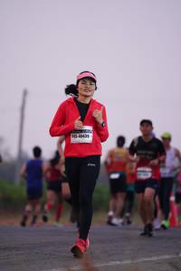 BIB: 40439
                            <button type="button" onclick="openModal(7969708)" class="btn btn-primary btn-sm float-right btn-popup" data-toggle="modal" data-target=".modal-high-quality">
                        <i class="fas fa-shopping-cart"></i> Add to Cart
                    </button>
                                            <button type="button" onclick="isThisMe(7969708, true)" class="btn btn-success btn-sm float-right btn-popup btn-isme hidden" data-toggle="tooltip" data-placement="bottom" title="นี่คือรูปของคุณใช่ไหม คลิกที่นี่เพื่อเอาเข้าอัลบั้ม">
                        <i class="fas fa-plus"></i> Add to album
                    </button>
                    <button type="button" onclick="isThisMe(7969708, false)" class="btn btn-warning btn-sm float-right btn-popup btn-isnotme hidden">
                        <i class="fas fa-ban"></i> Remove from album
                    </button>