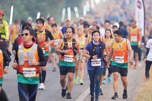BIB: 47287, 48083
                            <button type="button" onclick="openModal(7509900)" class="btn btn-primary btn-sm float-right btn-popup" data-toggle="modal" data-target=".modal-high-quality">
                        <i class="fas fa-shopping-cart"></i> Add to Cart
                    </button>
                                            <button type="button" onclick="isThisMe(7509900, true)" class="btn btn-success btn-sm float-right btn-popup btn-isme hidden" data-toggle="tooltip" data-placement="bottom" title="นี่คือรูปของคุณใช่ไหม คลิกที่นี่เพื่อเอาเข้าอัลบั้ม">
                        <i class="fas fa-plus"></i> Add to album
                    </button>
                    <button type="button" onclick="isThisMe(7509900, false)" class="btn btn-warning btn-sm float-right btn-popup btn-isnotme hidden">
                        <i class="fas fa-ban"></i> Remove from album
                    </button>