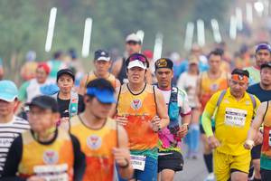 BIB: 4213, 12568
                            <button type="button" onclick="openModal(7502824)" class="btn btn-primary btn-sm float-right btn-popup" data-toggle="modal" data-target=".modal-high-quality">
                        <i class="fas fa-shopping-cart"></i> Add to Cart
                    </button>
                                            <button type="button" onclick="isThisMe(7502824, true)" class="btn btn-success btn-sm float-right btn-popup btn-isme hidden" data-toggle="tooltip" data-placement="bottom" title="นี่คือรูปของคุณใช่ไหม คลิกที่นี่เพื่อเอาเข้าอัลบั้ม">
                        <i class="fas fa-plus"></i> Add to album
                    </button>
                    <button type="button" onclick="isThisMe(7502824, false)" class="btn btn-warning btn-sm float-right btn-popup btn-isnotme hidden">
                        <i class="fas fa-ban"></i> Remove from album
                    </button>
