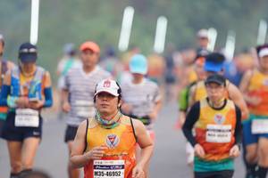 BIB: 1219, 46952
                            <button type="button" onclick="openModal(7502251)" class="btn btn-primary btn-sm float-right btn-popup" data-toggle="modal" data-target=".modal-high-quality">
                        <i class="fas fa-shopping-cart"></i> Add to Cart
                    </button>
                                            <button type="button" onclick="isThisMe(7502251, true)" class="btn btn-success btn-sm float-right btn-popup btn-isme hidden" data-toggle="tooltip" data-placement="bottom" title="นี่คือรูปของคุณใช่ไหม คลิกที่นี่เพื่อเอาเข้าอัลบั้ม">
                        <i class="fas fa-plus"></i> Add to album
                    </button>
                    <button type="button" onclick="isThisMe(7502251, false)" class="btn btn-warning btn-sm float-right btn-popup btn-isnotme hidden">
                        <i class="fas fa-ban"></i> Remove from album
                    </button>