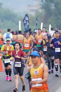BIB: 4003, 40004
                            <button type="button" onclick="openModal(7416406)" class="btn btn-primary btn-sm float-right btn-popup" data-toggle="modal" data-target=".modal-high-quality">
                        <i class="fas fa-shopping-cart"></i> Add to Cart
                    </button>
                                            <button type="button" onclick="isThisMe(7416406, true)" class="btn btn-success btn-sm float-right btn-popup btn-isme hidden" data-toggle="tooltip" data-placement="bottom" title="นี่คือรูปของคุณใช่ไหม คลิกที่นี่เพื่อเอาเข้าอัลบั้ม">
                        <i class="fas fa-plus"></i> Add to album
                    </button>
                    <button type="button" onclick="isThisMe(7416406, false)" class="btn btn-warning btn-sm float-right btn-popup btn-isnotme hidden">
                        <i class="fas fa-ban"></i> Remove from album
                    </button>
