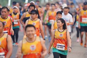 BIB: 41094
                            <button type="button" onclick="openModal(7512098)" class="btn btn-primary btn-sm float-right btn-popup" data-toggle="modal" data-target=".modal-high-quality">
                        <i class="fas fa-shopping-cart"></i> Add to Cart
                    </button>
                                            <button type="button" onclick="isThisMe(7512098, true)" class="btn btn-success btn-sm float-right btn-popup btn-isme hidden" data-toggle="tooltip" data-placement="bottom" title="นี่คือรูปของคุณใช่ไหม คลิกที่นี่เพื่อเอาเข้าอัลบั้ม">
                        <i class="fas fa-plus"></i> Add to album
                    </button>
                    <button type="button" onclick="isThisMe(7512098, false)" class="btn btn-warning btn-sm float-right btn-popup btn-isnotme hidden">
                        <i class="fas fa-ban"></i> Remove from album
                    </button>