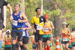 BIB: 458, 46643, 401
                            <button type="button" onclick="openModal(8313798)" class="btn btn-primary btn-sm float-right btn-popup" data-toggle="modal" data-target=".modal-high-quality">
                        <i class="fas fa-shopping-cart"></i> Add to Cart
                    </button>
                                            <button type="button" onclick="isThisMe(8313798, true)" class="btn btn-success btn-sm float-right btn-popup btn-isme hidden" data-toggle="tooltip" data-placement="bottom" title="นี่คือรูปของคุณใช่ไหม คลิกที่นี่เพื่อเอาเข้าอัลบั้ม">
                        <i class="fas fa-plus"></i> Add to album
                    </button>
                    <button type="button" onclick="isThisMe(8313798, false)" class="btn btn-warning btn-sm float-right btn-popup btn-isnotme hidden">
                        <i class="fas fa-ban"></i> Remove from album
                    </button>