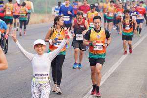 BIB: 411, 42261, 45039
                            <button type="button" onclick="openModal(7505355)" class="btn btn-primary btn-sm float-right btn-popup" data-toggle="modal" data-target=".modal-high-quality">
                        <i class="fas fa-shopping-cart"></i> Add to Cart
                    </button>
                                            <button type="button" onclick="isThisMe(7505355, true)" class="btn btn-success btn-sm float-right btn-popup btn-isme hidden" data-toggle="tooltip" data-placement="bottom" title="นี่คือรูปของคุณใช่ไหม คลิกที่นี่เพื่อเอาเข้าอัลบั้ม">
                        <i class="fas fa-plus"></i> Add to album
                    </button>
                    <button type="button" onclick="isThisMe(7505355, false)" class="btn btn-warning btn-sm float-right btn-popup btn-isnotme hidden">
                        <i class="fas fa-ban"></i> Remove from album
                    </button>