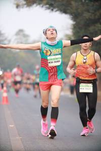 BIB: 26409, 25521
                            <button type="button" onclick="openModal(10117226)" class="btn btn-primary btn-sm float-right btn-popup" data-toggle="modal" data-target=".modal-high-quality">
                        <i class="fas fa-shopping-cart"></i> Add to Cart
                    </button>
                                            <button type="button" onclick="isThisMe(10117226, true)" class="btn btn-success btn-sm float-right btn-popup btn-isme hidden" data-toggle="tooltip" data-placement="bottom" title="นี่คือรูปของคุณใช่ไหม คลิกที่นี่เพื่อเอาเข้าอัลบั้ม">
                        <i class="fas fa-plus"></i> Add to album
                    </button>
                    <button type="button" onclick="isThisMe(10117226, false)" class="btn btn-warning btn-sm float-right btn-popup btn-isnotme hidden">
                        <i class="fas fa-ban"></i> Remove from album
                    </button>