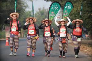 BIB: 400
                            <button type="button" onclick="openModal(10151094)" class="btn btn-primary btn-sm float-right btn-popup" data-toggle="modal" data-target=".modal-high-quality">
                        <i class="fas fa-shopping-cart"></i> Add to Cart
                    </button>
                                            <button type="button" onclick="isThisMe(10151094, true)" class="btn btn-success btn-sm float-right btn-popup btn-isme hidden" data-toggle="tooltip" data-placement="bottom" title="นี่คือรูปของคุณใช่ไหม คลิกที่นี่เพื่อเอาเข้าอัลบั้ม">
                        <i class="fas fa-plus"></i> Add to album
                    </button>
                    <button type="button" onclick="isThisMe(10151094, false)" class="btn btn-warning btn-sm float-right btn-popup btn-isnotme hidden">
                        <i class="fas fa-ban"></i> Remove from album
                    </button>