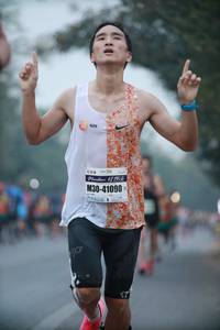 BIB: 12192, 41090
                            <button type="button" onclick="openModal(10286950)" class="btn btn-primary btn-sm float-right btn-popup" data-toggle="modal" data-target=".modal-high-quality">
                        <i class="fas fa-shopping-cart"></i> Add to Cart
                    </button>
                                            <button type="button" onclick="isThisMe(10286950, true)" class="btn btn-success btn-sm float-right btn-popup btn-isme hidden" data-toggle="tooltip" data-placement="bottom" title="นี่คือรูปของคุณใช่ไหม คลิกที่นี่เพื่อเอาเข้าอัลบั้ม">
                        <i class="fas fa-plus"></i> Add to album
                    </button>
                    <button type="button" onclick="isThisMe(10286950, false)" class="btn btn-warning btn-sm float-right btn-popup btn-isnotme hidden">
                        <i class="fas fa-ban"></i> Remove from album
                    </button>